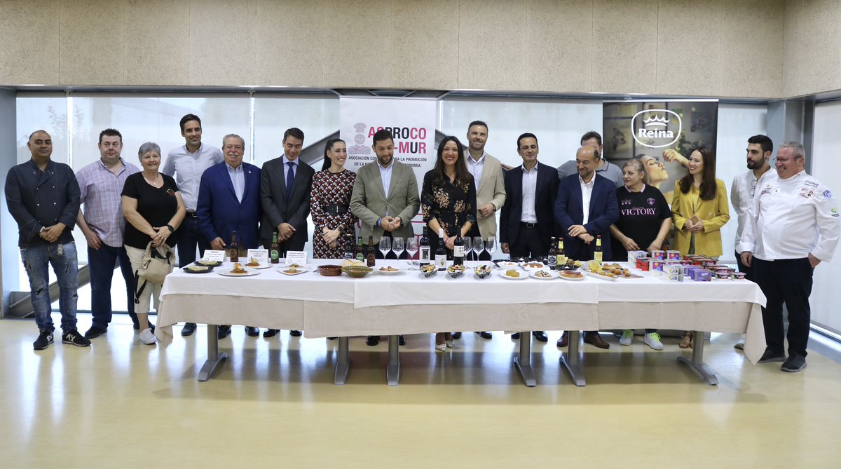 TurismoRM_'s tweet photo. 'Las Cocinas del Jubileo' mostrará este fin de semana la #gastronomía del Noroeste

📍La muestra gastronómica se celebra en #Caravaca de la Cruz y contará con 14 expositores, 4 más que en la anterior edición. 
📊Se espera la presencia de 11.000 visitantes

https://t.co/1zaRW3Q2bn https://t.co/bvEVoisPJo