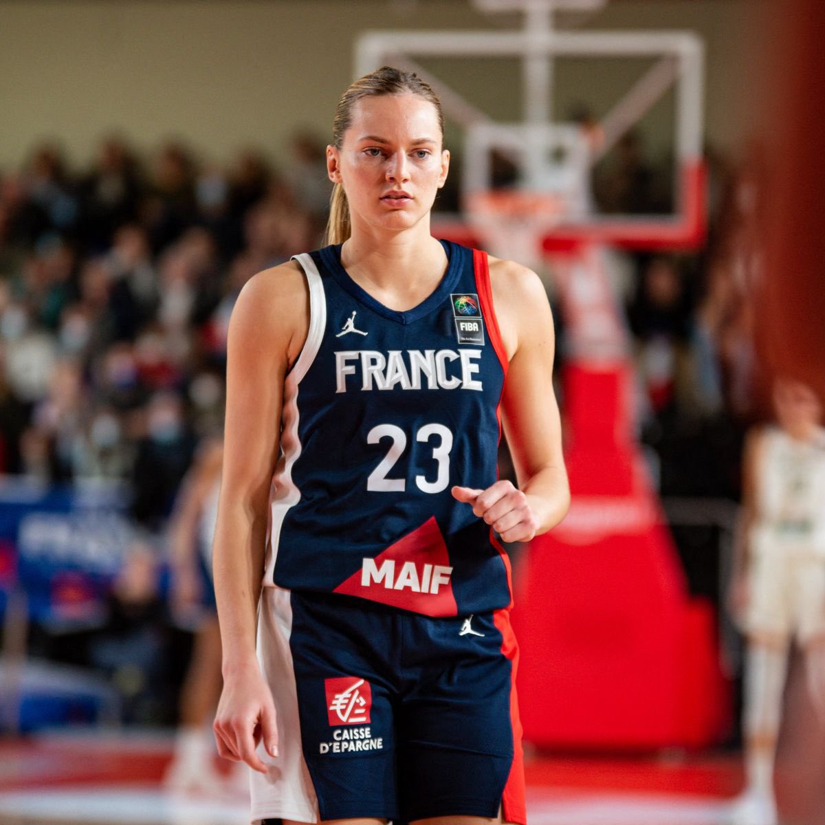 SkweekSports's tweet photo. 🗣️ 𝗖𝗲́𝗹𝗶𝗻𝗲 𝗗𝘂𝗺𝗲𝗿𝗰 : "Au sujet de Marine qu’on ne félicite pas sur les réseaux sociaux ? Est-ce qu’à chaque fois qu’une joueuse met 14 points dans une ligue on la félicite ? Non. Bon."

Que pensez-vous de cette déclaration ? 😳

#TeamFranceBasket https://t.co/hcKdzrVJbL