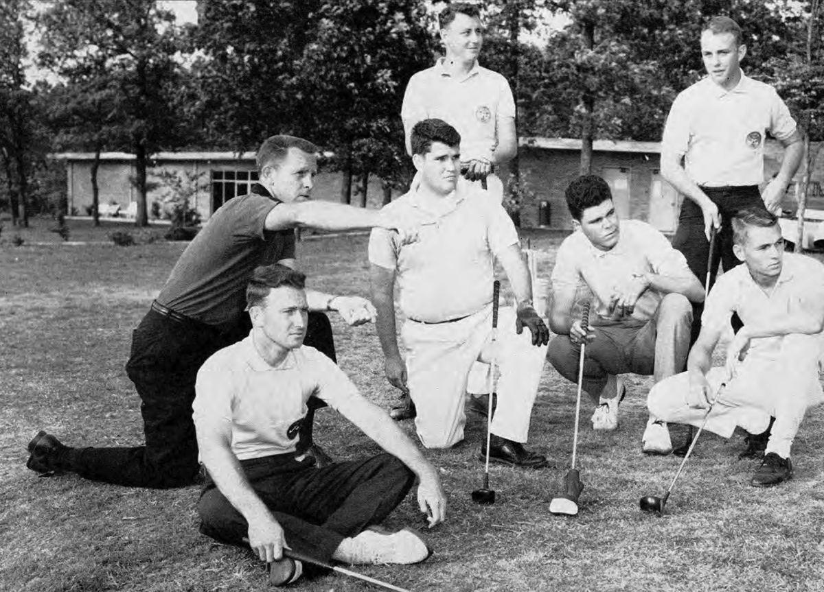 RacersMGolf's tweet photo. Looking forward to Monday's inaugural The Buddy Championship at Miller Memorial GC.

Honoring Coach Buddy Hewitt, the founder of our program! ⛳️

#GoRacers  🏇 https://t.co/5vKugj2r1Q