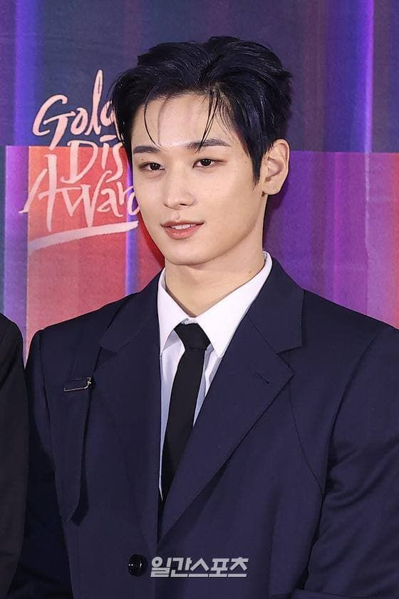 sleejuyeon's tweet photo. @songiokang juy membalas lirikan songkang hyung, dan melanjutkan pembicaraannya.

"juyeon. terimakasih ya buat semua yang udah hadir terutama saya ucapkan terimakasih banyak, perwakilan dari aufseher @CELTRUSE karena sudah menemani dan membantu @SCHARFSlNN  dari awal pembukaan." https://t.co/DWDUNGRX4J