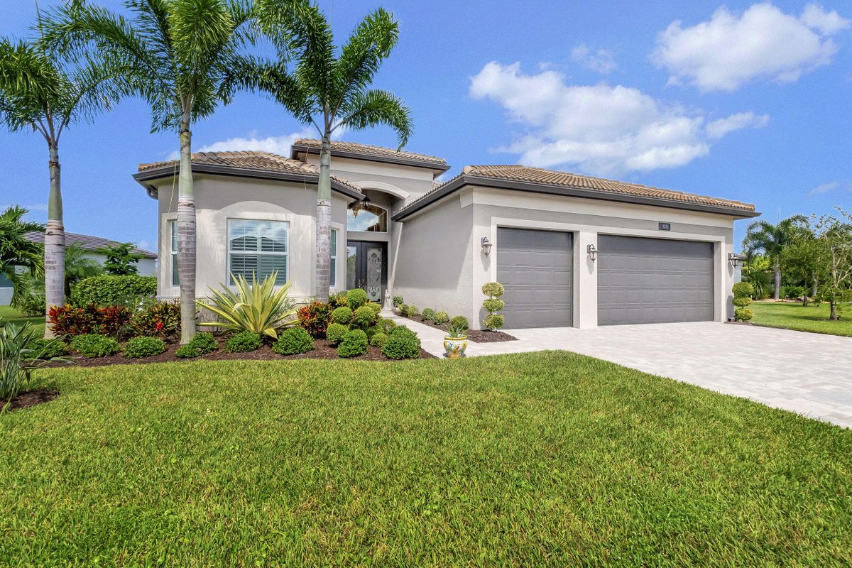 LuxxPartners's tweet photo. NEW LISTING! | 9296 Seahorse Bay Dr, Boynton Beach, FL 33473 | 3 BR | 3 BA | 2,680 Sq. Ft. | Valencia Sound | Priced at $1,549,000!

#luxurypartnersrealty #milliondollarlisting #valenciasound #boyntonbeach #realestate #southfloridarealestate https://t.co/K6b1clby9j