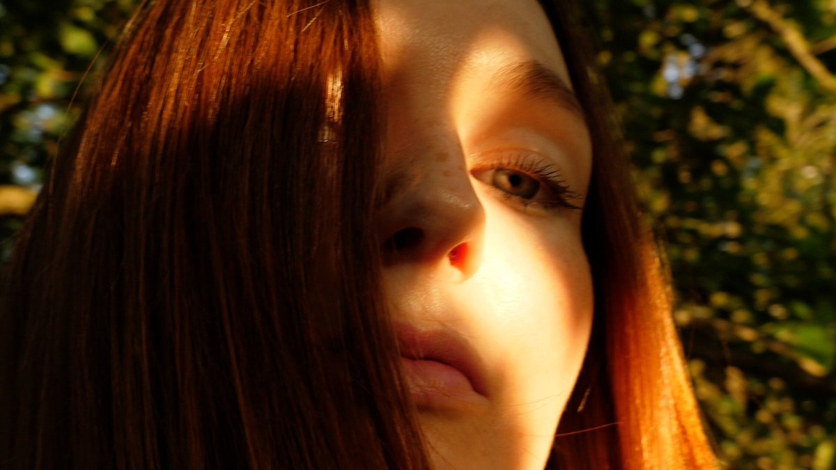 The music video for ‘Sink’ is out nowwww 🍂

I’d love it if you’d give it a watch ⬇️

m.youtube.com/watch?v=JSDkoH…

Thank you for watching / listening 💚🙏