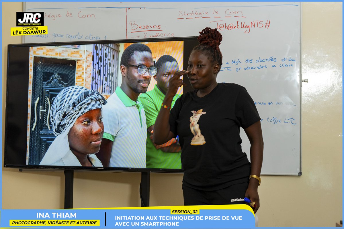 LaTeleCitoyenne's tweet photo. JEUNES REPORTERS CITOYENS  | COHORTE LËK DAAWUR 
#SessionDakar 

Pendant cette session passionnante, nos jeunes reporters citoyens ont acquis de précieux savoirs en techniques de prises de vue, avec smartphone, grâce à cette initiation expérimentée et pratique avec @InaNFThiam . 

Ils ont appris à capturer des moments significatifs, à composer des images percutantes et à utiliser les fonctionnalités avancées de leurs téléphones pour raconter des histoires visuelles puissantes. 

Ces savoirs et mises en pratique renforceront leur capacité à documenter des événements, des problèmes sociaux et des initiatives citoyennes, de manière captivante. 

#JeuneReporterCitoyen #PhotographieMobile #CitoyennetéActive
@Mundubat @barcelona_cat @Yenamarre_NTS @TabaxEllegNTS