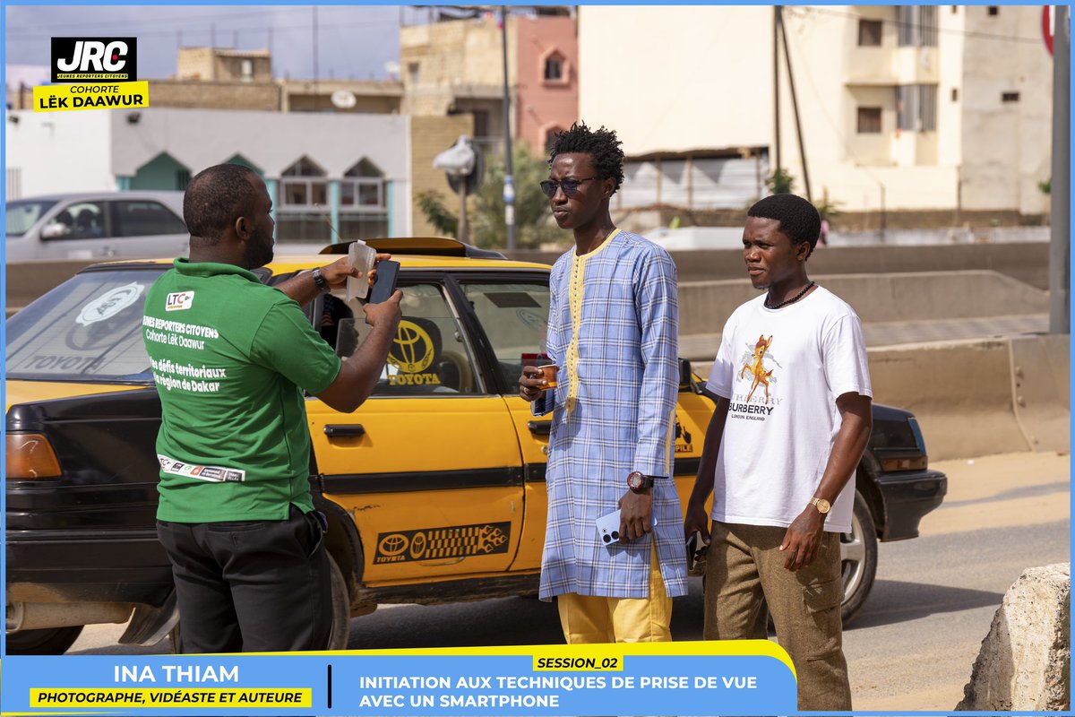 LaTeleCitoyenne's tweet photo. JEUNES REPORTERS CITOYENS  | COHORTE LËK DAAWUR 
#SessionDakar 

Pendant cette session passionnante, nos jeunes reporters citoyens ont acquis de précieux savoirs en techniques de prises de vue, avec smartphone, grâce à cette initiation expérimentée et pratique avec @InaNFThiam . 

Ils ont appris à capturer des moments significatifs, à composer des images percutantes et à utiliser les fonctionnalités avancées de leurs téléphones pour raconter des histoires visuelles puissantes. 

Ces savoirs et mises en pratique renforceront leur capacité à documenter des événements, des problèmes sociaux et des initiatives citoyennes, de manière captivante. 

#JeuneReporterCitoyen #PhotographieMobile #CitoyennetéActive
@Mundubat @barcelona_cat @Yenamarre_NTS @TabaxEllegNTS