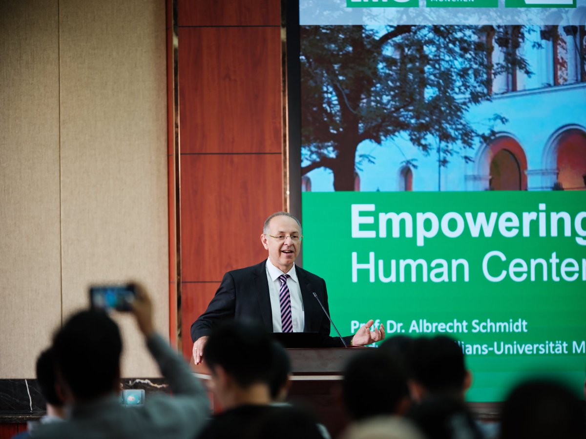 Albrecht Schmidt tweet media