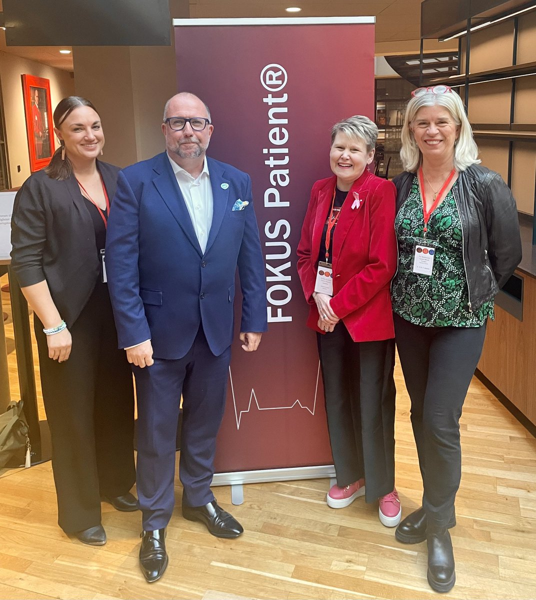PiaWatkinson's tweet photo. @FokusPatient Cancerforum idag, deltar i en panel om "quality of life" tillsammans med @UngCancer @penilla CancerRehabFonden #cancerrehabilitering Moderatorn heter Mike Morrissey. https://t.co/IDJyV7BRvC