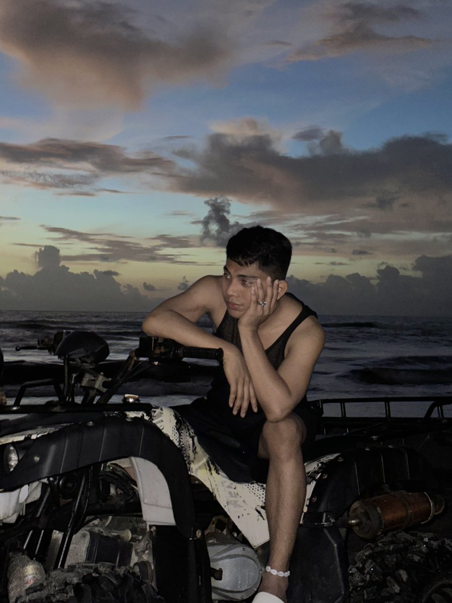 JethDee17907's tweet photo. Angkas ka? 😬

📍Zambalez https://t.co/rLNLY5eEc5