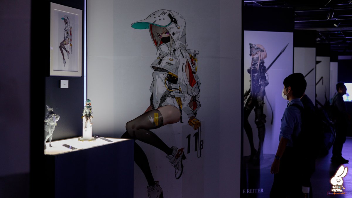 evolve910's tweet photo. neco氏個展[N/DOLL] @neco_person 

最終日のライトアップ変更観てきました。

計3回訪れましたが、最後の雰囲気良かったです。
会場の雰囲気を写真に収めてました。

#N_DOLL https://t.co/YC0VS05hw6