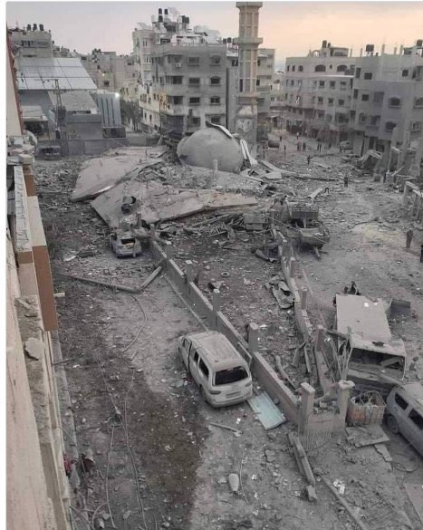 0Fkh's tweet photo. Hallo, ich möchte Sie über die Situation in Gaza-Palästina vor zwei Tagen informieren. Die israelischen Besatzungstruppen starten wahllose und verrückte Raketenangriffe auf Wohngebiete, Schulen und Kultstätten in Gaza.
 #TheRealImage #Israel https://t.co/PbnLJU6xOL