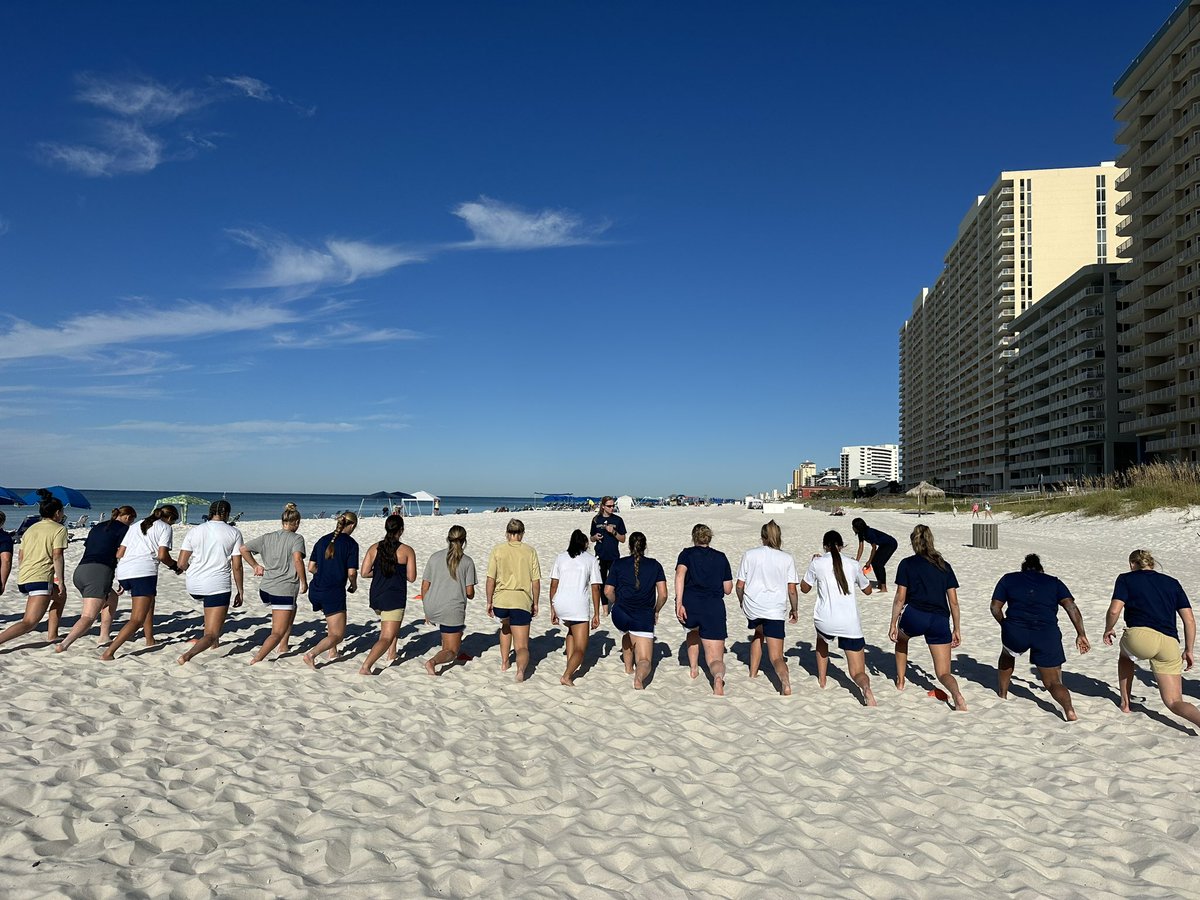 coacн мoraleѕ tweet media
