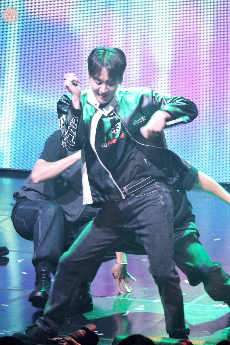 231007 TEEN TOP we gonna rock it drop it top it hey don't  stop it pop it LIVE encore 콘서트 
🕺🏻🤩
#천지 #틴탑 #CHUNJI #TEENTOP 🍑🍑🍑