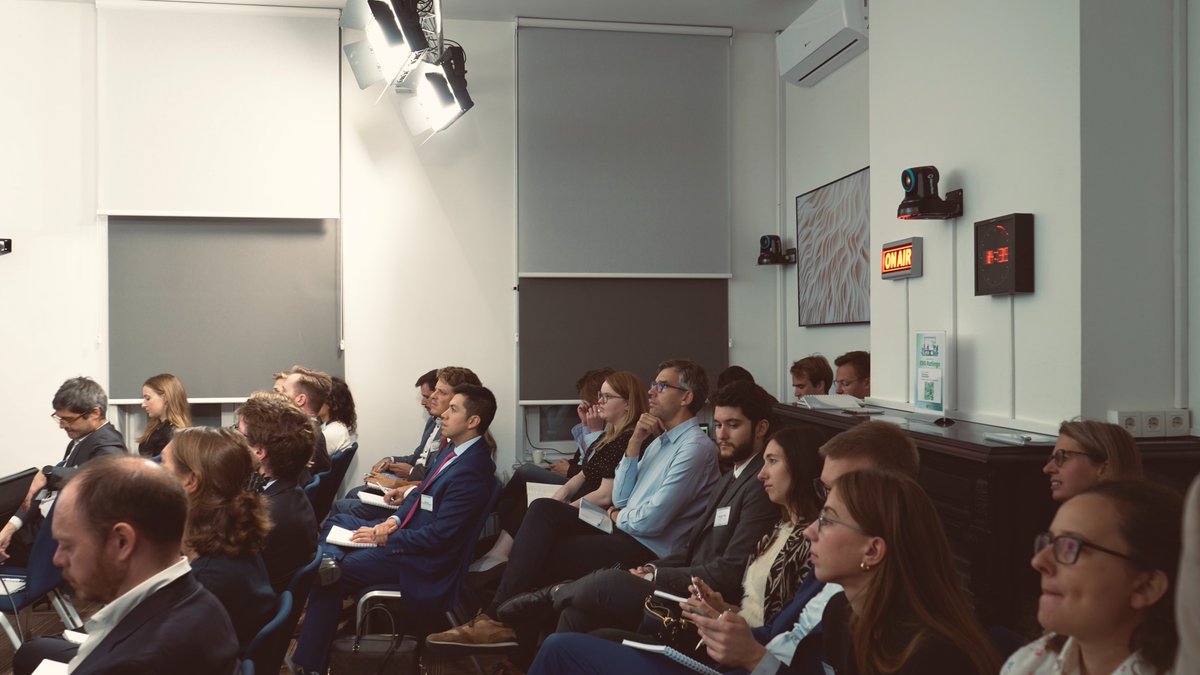 QEDBrussels's tweet photo. 🎙️Live from the ESG Ratings Conference
We are at the heart of discussions on ESG Ratings.
Leading experts are sharing valuable insights to shape the future of sustainable finance.
Stay tuned for more updates from this insightful event! 💼🌿
#QED #QEDEvents #ESGRatings https://t.co/wk5mVehdau