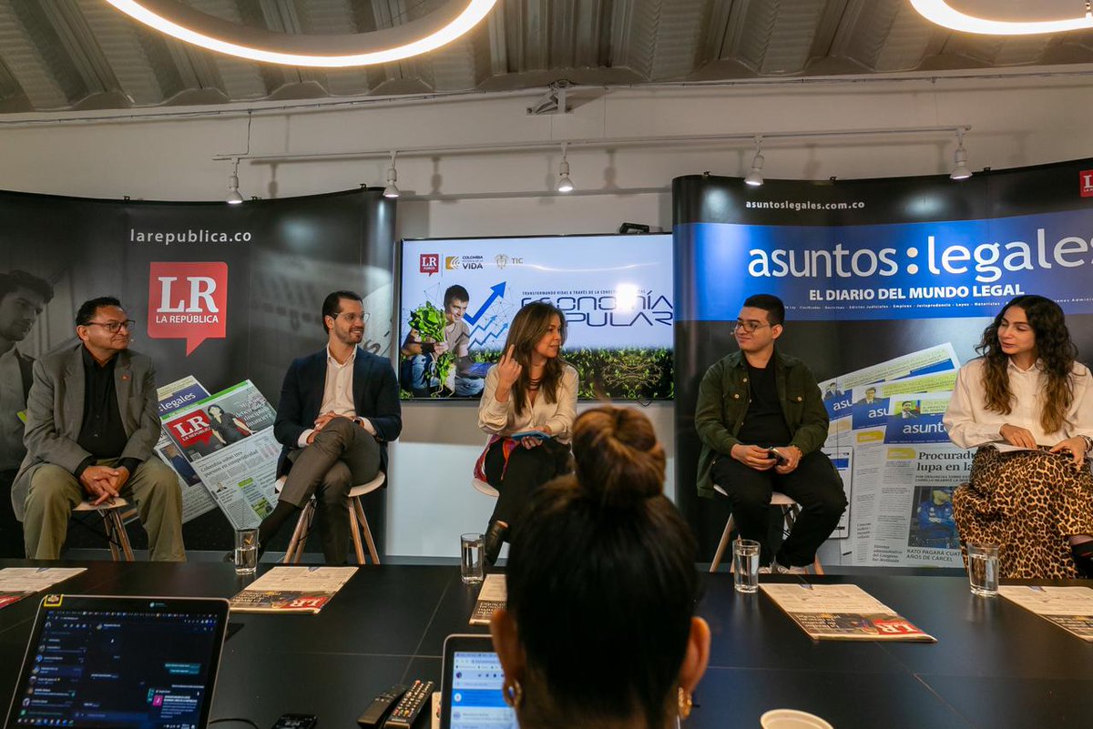 🔴#EnVivo I Los espero en el #ForoLR ‘Transformando vidas a través de la conectividad digital': #EconomíaPopular en el panel ‘Tecnología para crecer el comercio' en donde conversaremos sobre la adopción de herramientas tecnológicas en el sector productivo.
youtube.com/live/RXVX1xe7D…