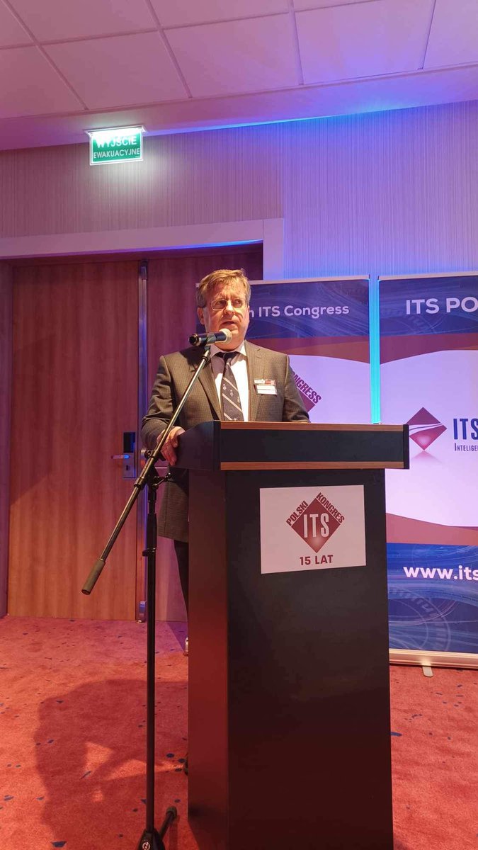 itspolska's tweet photo. Marek Litwin, president of #ITSPolska, had the pleasure of welcoming, numerous guests to the 15th Polish ITS Congress https://t.co/wQHa9ggx7B Check out the congress program for this unique two-day event here: https://t.co/7Dlgxp5RCf... Thank you for attending! #SmartCityLab #ITS https://t.co/Du1wJCLqNa
