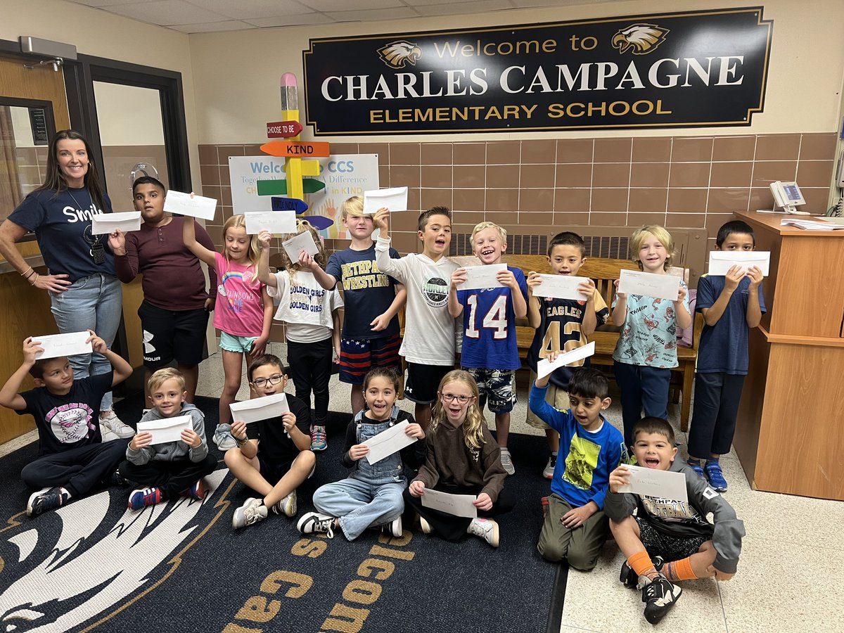 jtitolo_BUFSD's tweet photo. Thank you to the Charles Campagne PTA for supporting our math program. Many Charles Campagne students completed the summer math packet and 35 lucky students won gift cards compliments of the Charles Campagne PTA. @EDifiglia @BethpageUFSD #WeAreBethpage https://t.co/x3nyO7YUIr