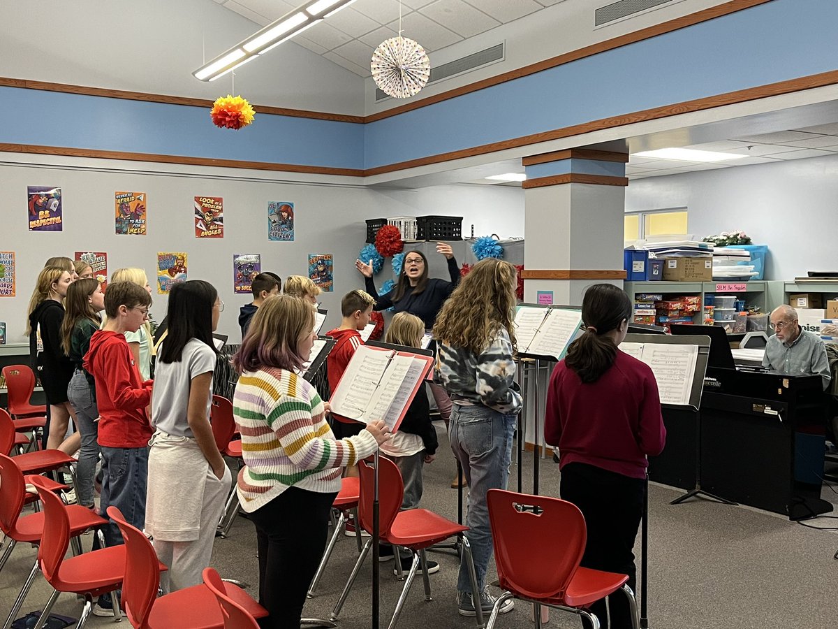 Lori Stovall tweet media