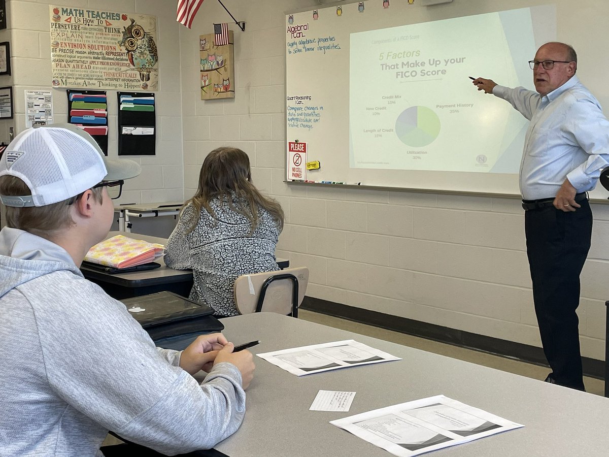 Bruce_Math's tweet image. Thank you Mr. Silvestain for speaking with us about credit scores and ratings, credit cards, and interest! #theEASTway #OhioMMR #RealWorldLearning