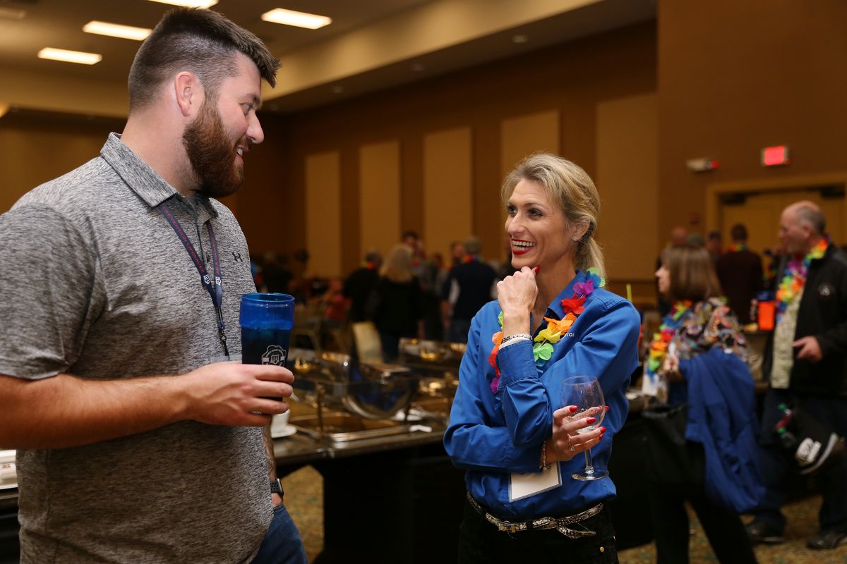 IN811's tweet image. 📢 We have a Jaw-Dropping 256 Companies for You to Network with at the 2023 MWDPTC! 😮 See the full list here - and add yourself and your colleagues to our number! bit.ly/WhoToSeeAtMWDP… #Indiana811 #MWDPTC #KnowWhatsBelow #811BeforeYouDig