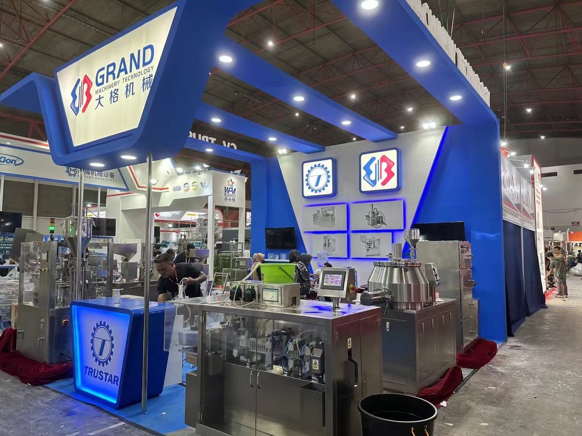 IkolCai's tweet photo. Allpack Jakarta, Indonesia.
​Welcome to AN33-36😄
​See you tomorrow❤️

#exhibition 
#allpacking
#packingfair
#packingexhibition https://t.co/NBdVZOkPVh