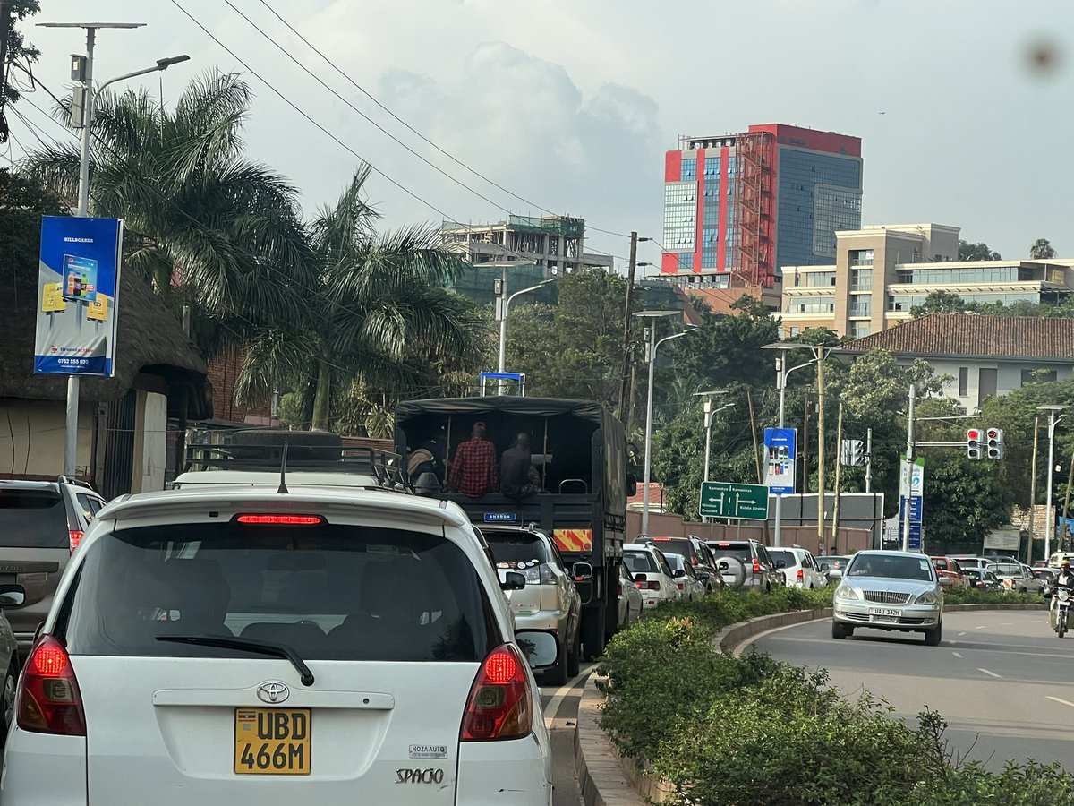 BrandActiveug's tweet photo. Busy Kampala traffic with “street-poles” as an effective tool for advertising reach https://t.co/5LfG41U3Dx