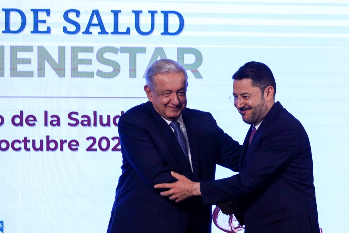 martibatres's tweet image. En la mañanera con el Presidente @lopezobrador_, firmamos el Acuerdo Nacional para la Federalización de la Salud.

Con la firma de este Acuerdo, 23 entidades del país nos comprometimos a garantizar el derecho a la salud con atención médica y medicamentos gratuitos a la población