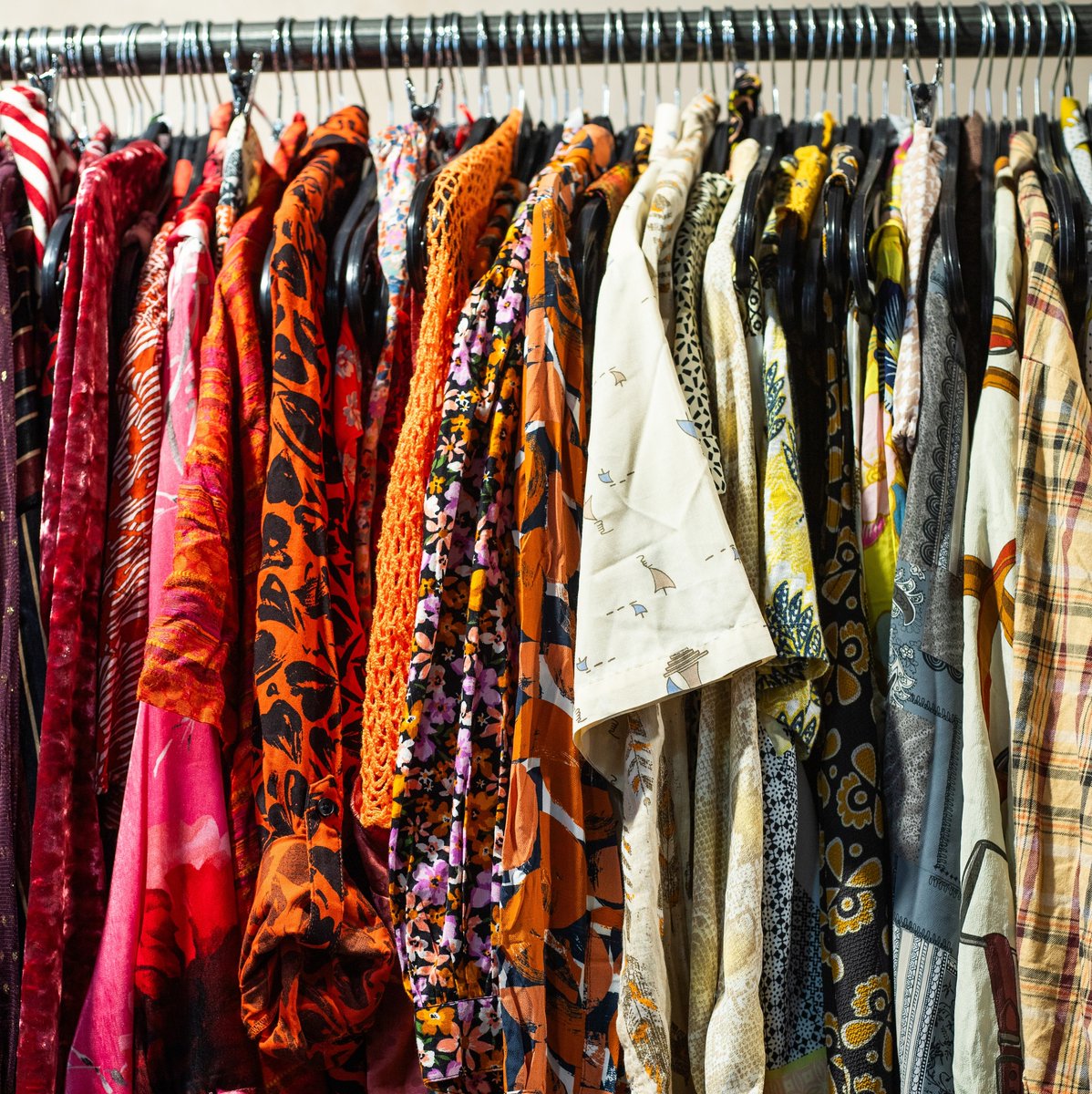 Want to be a secondhand fashion advocate? 🛍️TRAID is looking to hire some excellent shop staff and managers across our London charity shops. For more information about the positions available, take a look at the jobs page on our website.⁠ Visit 👉️ bit.ly/46BANSa