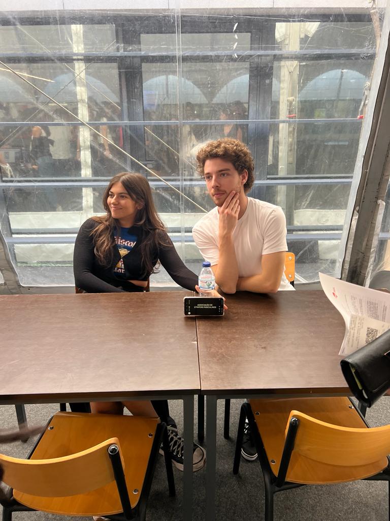 Berneli0's tweet photo. @MariaSerdoura Tivemos a recrutar pessoas hoje de manhã https://t.co/X9ZoxMXHio