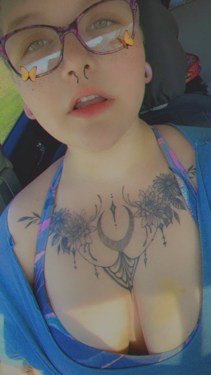 AForestFairy's tweet photo. Who wanna buy me lunch? Promise I’ve got some goodys in return. 

#onlyfans #bbw #findom #whosbuying 
Cashapp- $WoodNymphWitch 
PP- WoodNymphWitch 
Venmo- WoodNymphWitch13 https://t.co/vBbofVPsPU