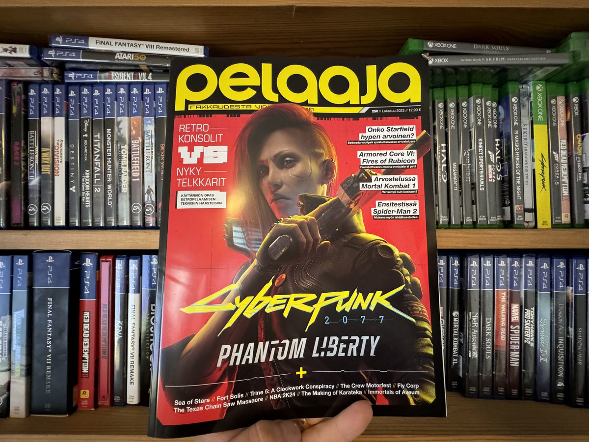 Synkkenevään syksyyn valon tuo <a href="/pelaaja/">Pelaaja</a> ! 250 numeroa on monumentaalinen saavutus, jota on syytä juhlia. Bileet pystyyn myös allekirjoittaneen retrokonsoli-pläjäyksen vuoksi. Kruunaavana tekijänä <a href="/LaserKola/">Lasse Erkola</a> upea taitto. Kyllä kelpaa!