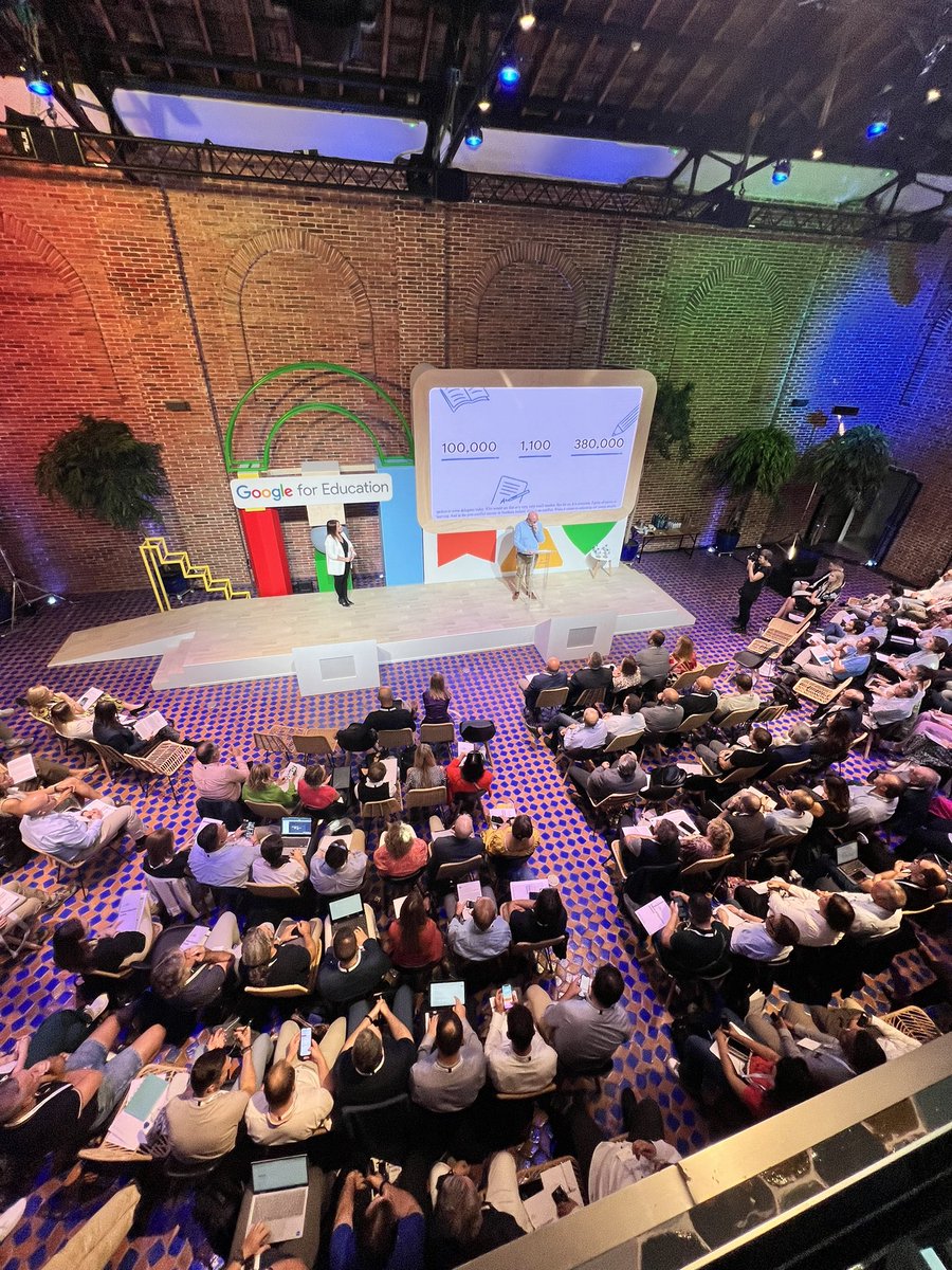 rosaliarte's tweet image. Un lujo poder asistir y aprender en el evento Future of Education Summit de @GoogleForEdu #googleforedu @GonzaloETC