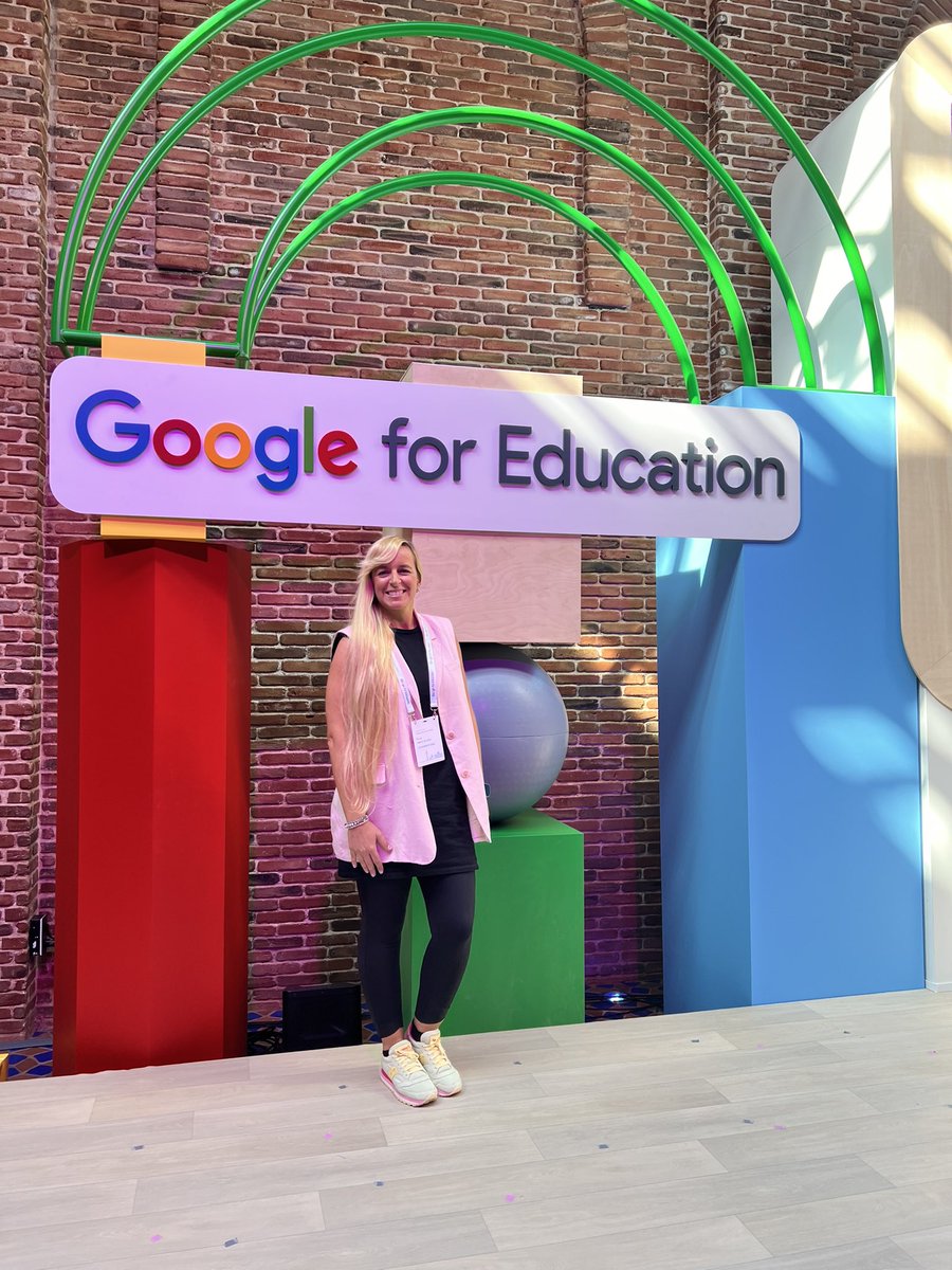 rosaliarte's tweet image. Un lujo poder asistir y aprender en el evento Future of Education Summit de @GoogleForEdu #googleforedu @GonzaloETC