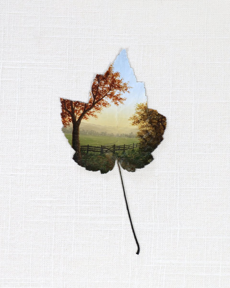 KatieBrooksArt's tweet photo. “Just Beyond the Gate”
Painted on a preserved maple leaf 🍁 https://t.co/JN2elXJiaR