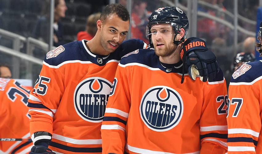 CCHLBarons's tweet photo. GAME ONE LINEUP: Barons (0-0) vs Monsters (0-0)

Kaprizov* - Draisaitl* - Marner *
Robertson - Hughes - Thompson*
Tavares* - Pettersson - Meier
Ehlers - Milller* - Laine

Dahlin - Karlsson
Chabot - Chychrun
Burns* - Nurse*

Saros
Kuemper

(* means debut with the team)

LETS GOOOO https://t.co/M4D7VmmeOp