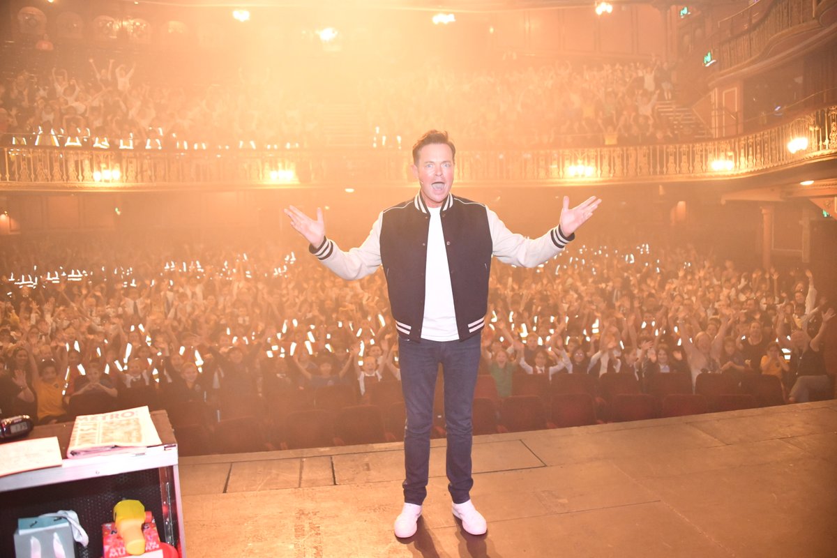 piccadillypress's tweet photo. We’ve had a lovely day with @StephenMulhern at the absolutely packed out @NewWimbTheatre for @Wimbookfest today. Hundreds of budding magicians from 15 schools joined us, taking part in magic tricks and talking about following their dreams! #MaxMagic2 https://t.co/ZJymD6urae