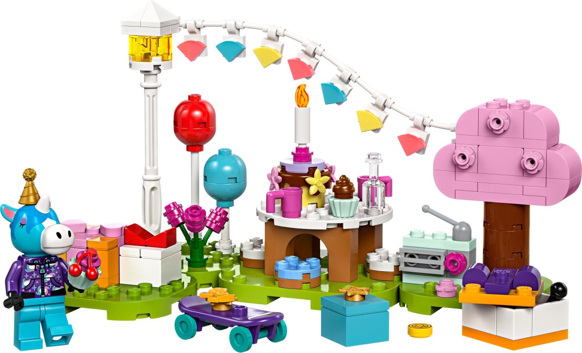C'mon #LEGO. Julian's birthday is on the 15th of March. Cherry blossom trees don't appear until April 1st! 😏
But seriously, the new #AnimalCrossing sets look great! Definitely getting the whole wave! 🤩