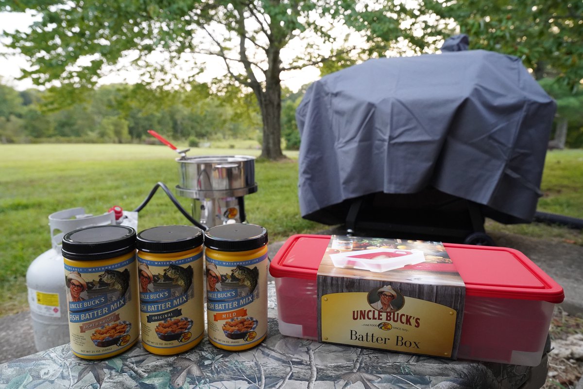 FishHandbook's tweet photo. MEAL PREP
Fresh fish from the fryer for the week sounds like a good plan! @bassproshops has the essentials you need to prepare a great meal!
#BassProShops #UncleBucks #BatterBox #FishBatterMix #Food #FishFry https://t.co/aI0ATBghee