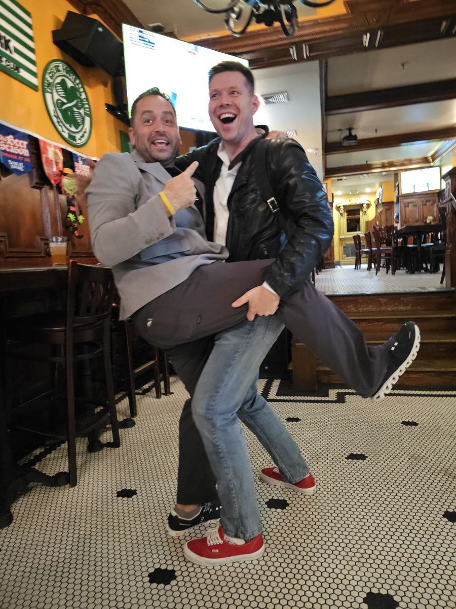 ArtPugachev's tweet photo. @BenMarks, what are you doing to me!? 😄 I thought I got lost on the way to the #mm23nyc Pre-Party, but ended up at the @shopware Pre-Pre-Party AND the Pre-Party! Double the party, double the fun! 😄 https://t.co/w7qTKUUFPd