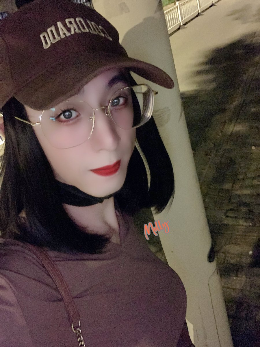 cd_jingjing's tweet photo. 被保安大叔，外面小哥盯着看...🙄
#变态 #人妖 #伪娘 #女装娘 #男の娘 #雌堕 #母畜 #CrossDresser #shemale #femboy #ladyboy #cd #sissy #tranny #asianfemboy #trap https://t.co/BB4t8AvHoF