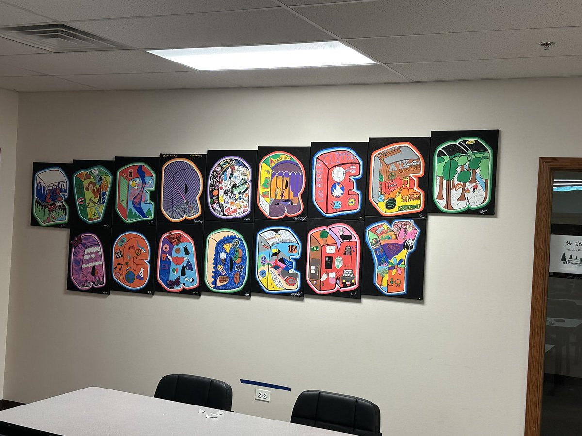 rhawki9_edu's tweet photo. Art! I’m terrible at it….and that’s ok. I still love learning new things while pushing boundaries. Our mural is complete! Awesome job staff and Ss at #EvergreenAcad #art #education #teachersoftwitter #ROE44 @whipplescott @Robert_Taterka1 #SEL #refocus #transformation https://t.co/zmy9BQqH2P