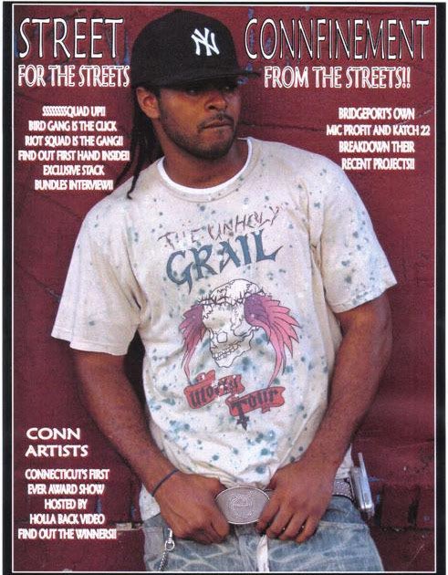 yrflashy's tweet photo. Stack Bundles in the background vibing to the music 
“It’s the music baby!” 
ST🎤CKT🔊BER 🗽 @IAMSTACKBUNDLES @jimjonescapo #Stacktober #StackBundles #bbsimon #newyitty #welitty #yrflashy #weoutside https://t.co/xB4Mbx5wQt
