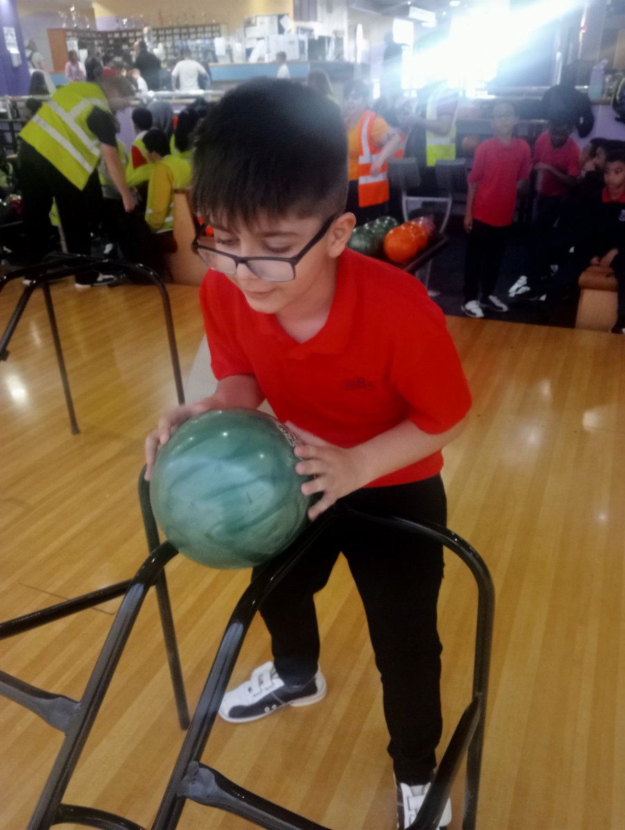 harperbell_sda's tweet photo. What an amazing afternoon @Panathlon! The children truly enjoyed the bowling event and we were so proud to be first overall and to have had Rovan as the number one overall bowler with a fantastic 121 points! Thank you to everyone involved. #AMoreExcellentWay #WeAreHarperBell https://t.co/PcG4cRmoD9