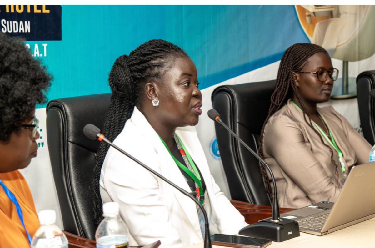 southsudanIGF's tweet photo. First break out session of the day under the theme, “Digital Divide: Grassroots Engagement in Digital Transformation.” Moderated by Marena Modi along Kulak Matthew a lecturer, Winnie Pout, Opi Kennedy Kenyi among others.
#IGFSSD23 https://t.co/T3xCml3RiT