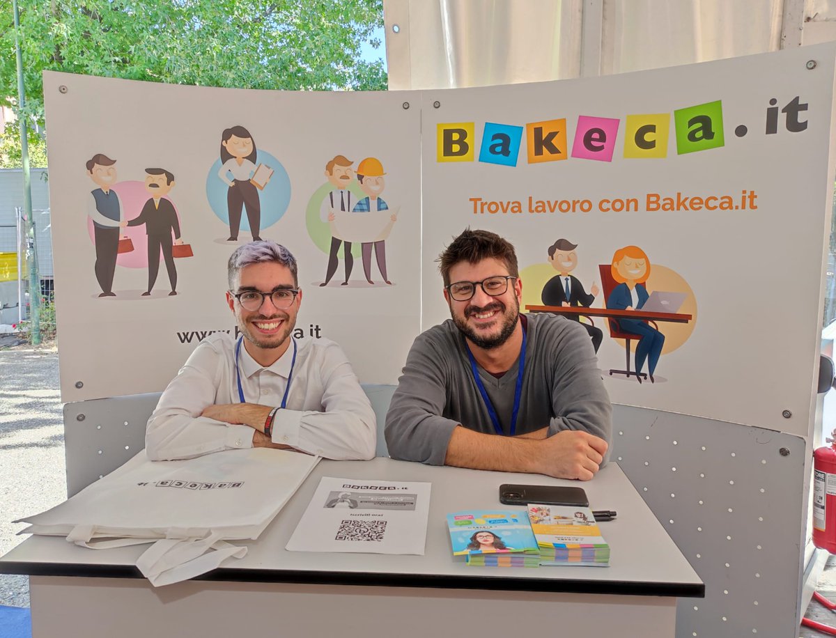 🎓 Direttamente dal #CareerDay del <a href="/PoliTOnews/">Politecnico di Torino</a> alla ricerca di nuovi talenti: un grazie a tutte le persone che sono passate dal nostro stand!

------

⬇️ Vuoi far parte del nostro team? Guarda qui

bakeca.it/vetrina/lavoro…

#job #recruiting #careerday #polito #lavoro