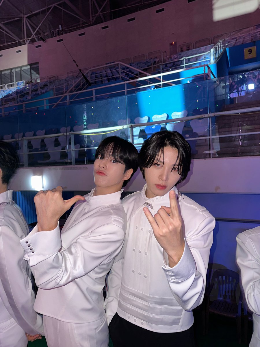 Treasure Weverse ID | on rest. tweet media
