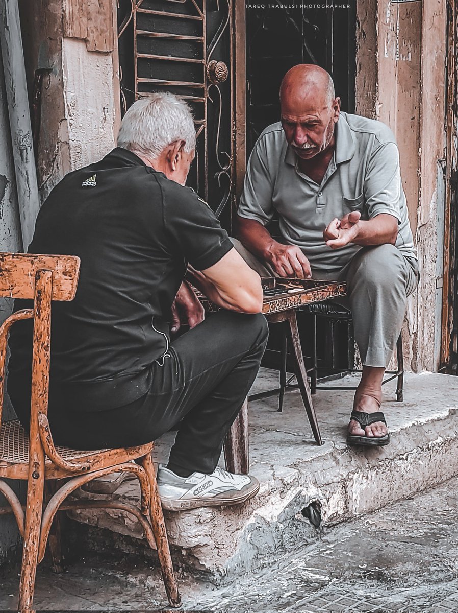وعلى الدنيا السلام