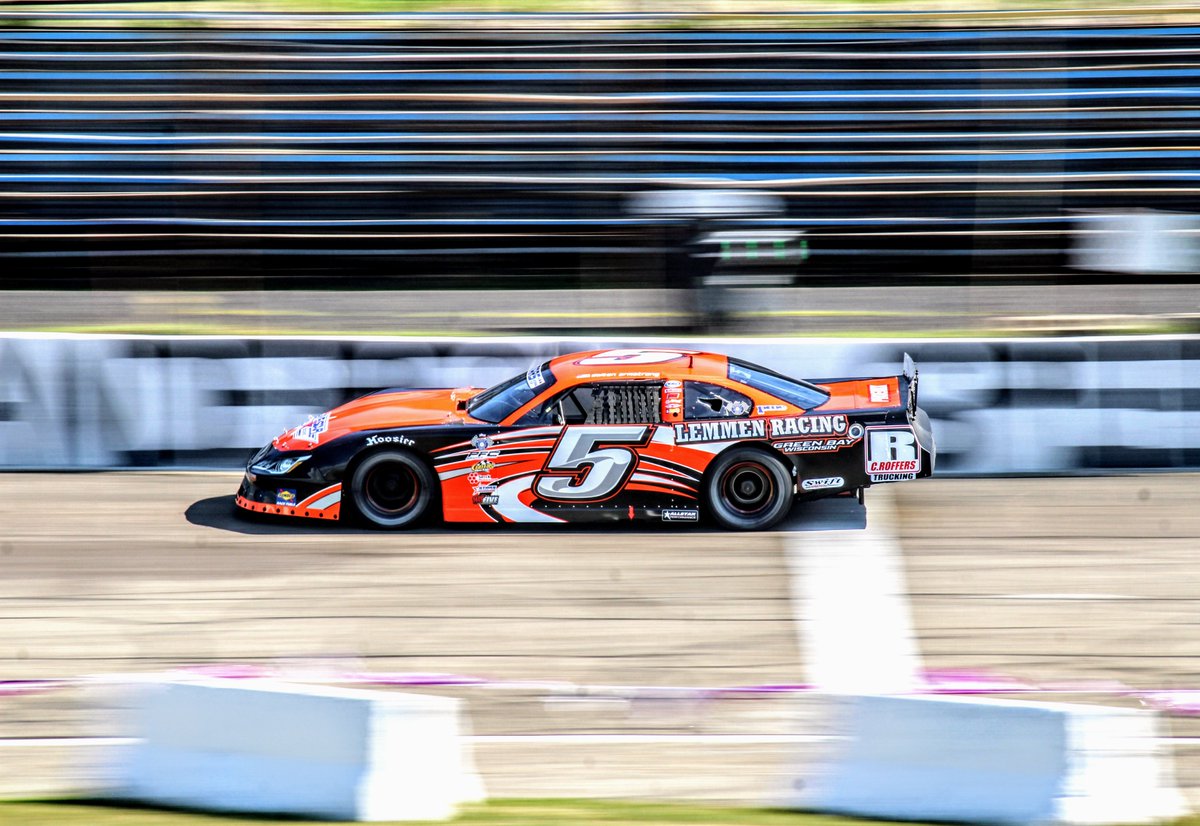 racewithstars's tweet photo. .@WautersMotors5 is bringing two cars to the Winchester 400.

@DArmstrong7 is a former SLM winner at @FastestHalfMile, while Andrik Dimayuga is making his Winchester 400 debut.

🎟 (765)584-9701 https://t.co/96xgPxChzG