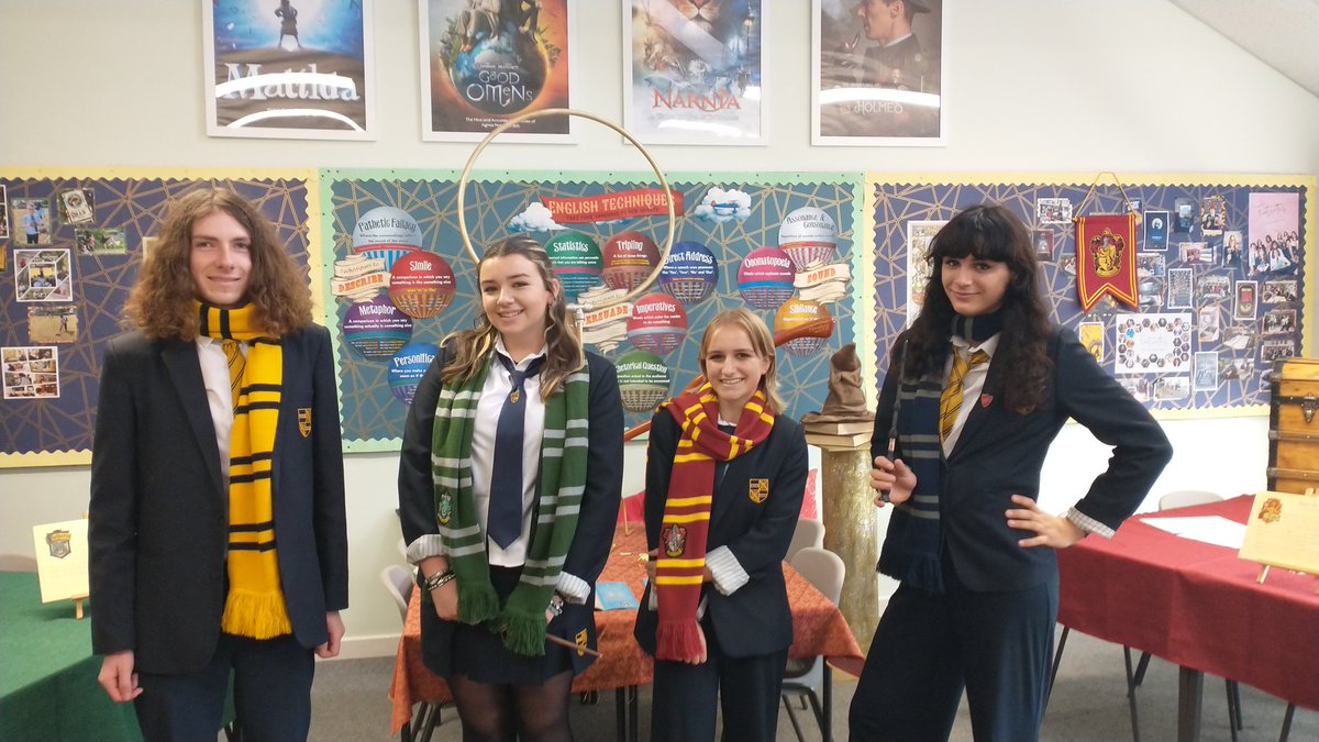 EnglishStanwell's tweet photo. Stanwell Open Day has begun. We're waiting to meet you at Hogwarts, Jurassic Park and the Mad Hatter's Tea Party! https://t.co/15HWMc9nRw