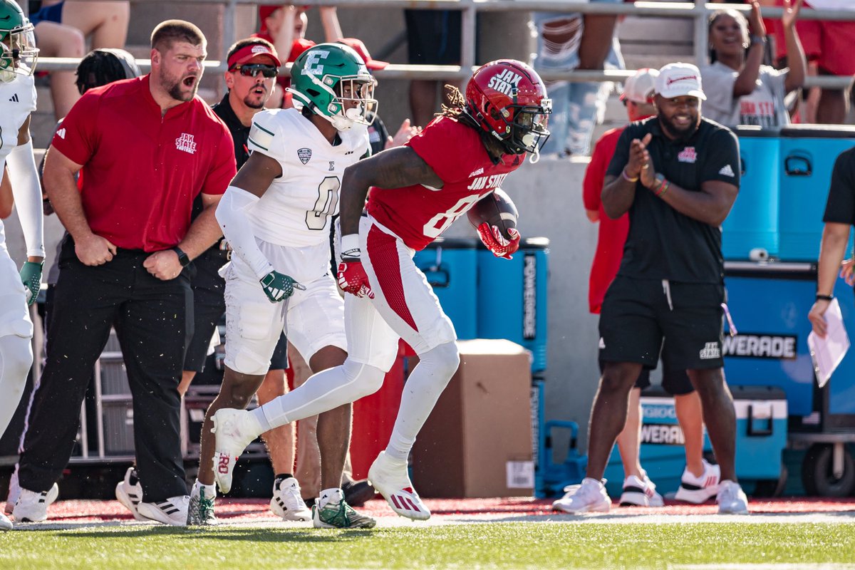 Coach_BMcCall's tweet photo. Game day https://t.co/8ugLNlm1hp