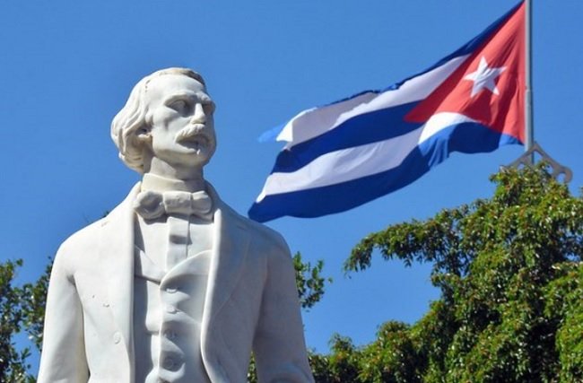 El 10 de Octubre es un símbolo de la lucha por la libertad y la justicia. #Cuba #CubaViveEnSuHistoria #10DeOctubre #UnaSolaRevolución <a href="/CDI_AJ_Sucre/">Antonio Jose Sucre</a> <a href="/DinamitaAsic/">CDI La Dinamita</a> <a href="/GeronimoCdi/">CDI SAN JERÓNIMO DE GUAYABAL</a> <a href="/CubacooperaveG/">Brigada Médica Cubana en el Estado Guárico.</a> <a href="/cubacooperaven/">Brigada Médica Cubana en Venezuela</a>