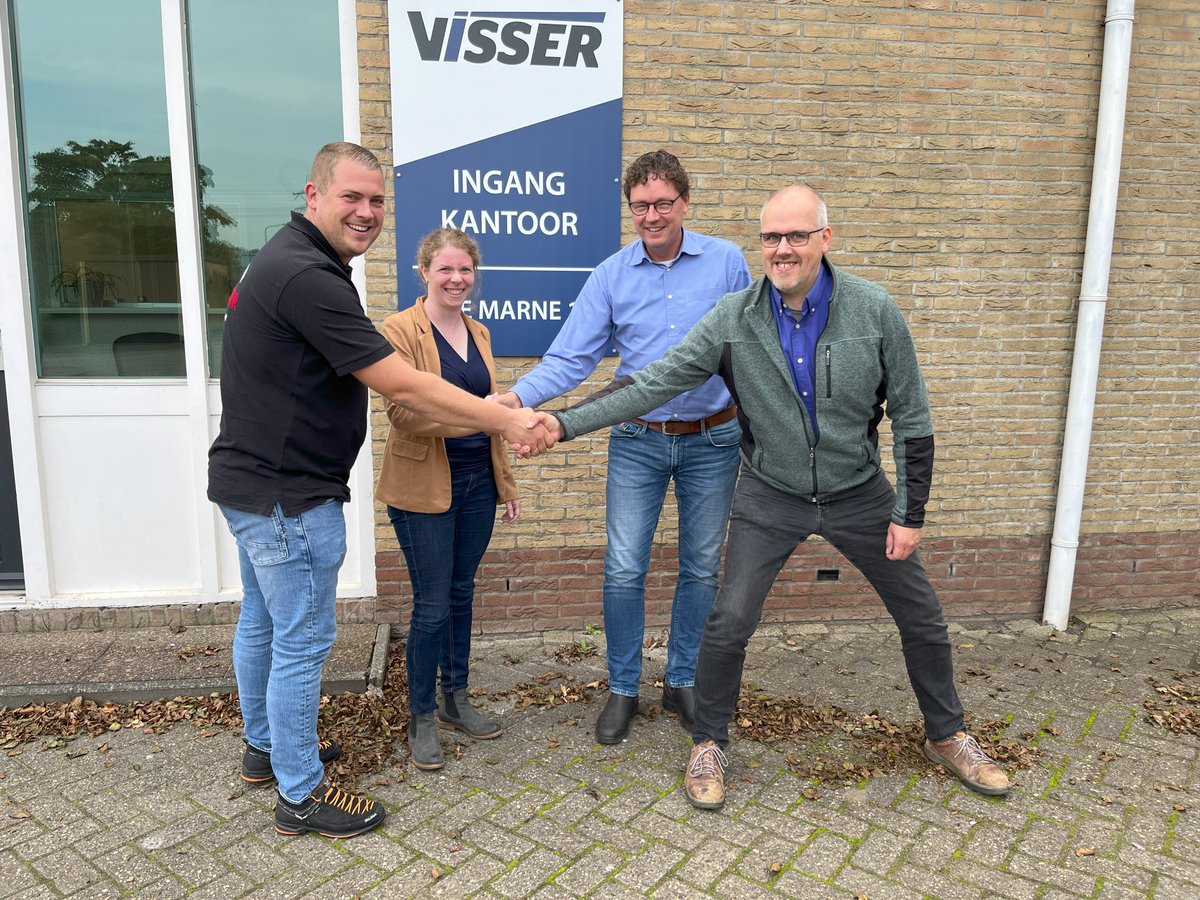 NEUER HÄNDLER IN WESTDEUTSCHLAND!
Willi Becker Landmaschinen mit Niederlassungen in Düren und Würselen ist ab heute offizieller VISSER-Händler. Diese Region kennt Visser bereits und hat nun auch einen lokalen und professionellen Ansprechpartner erhalten. wbecker.com